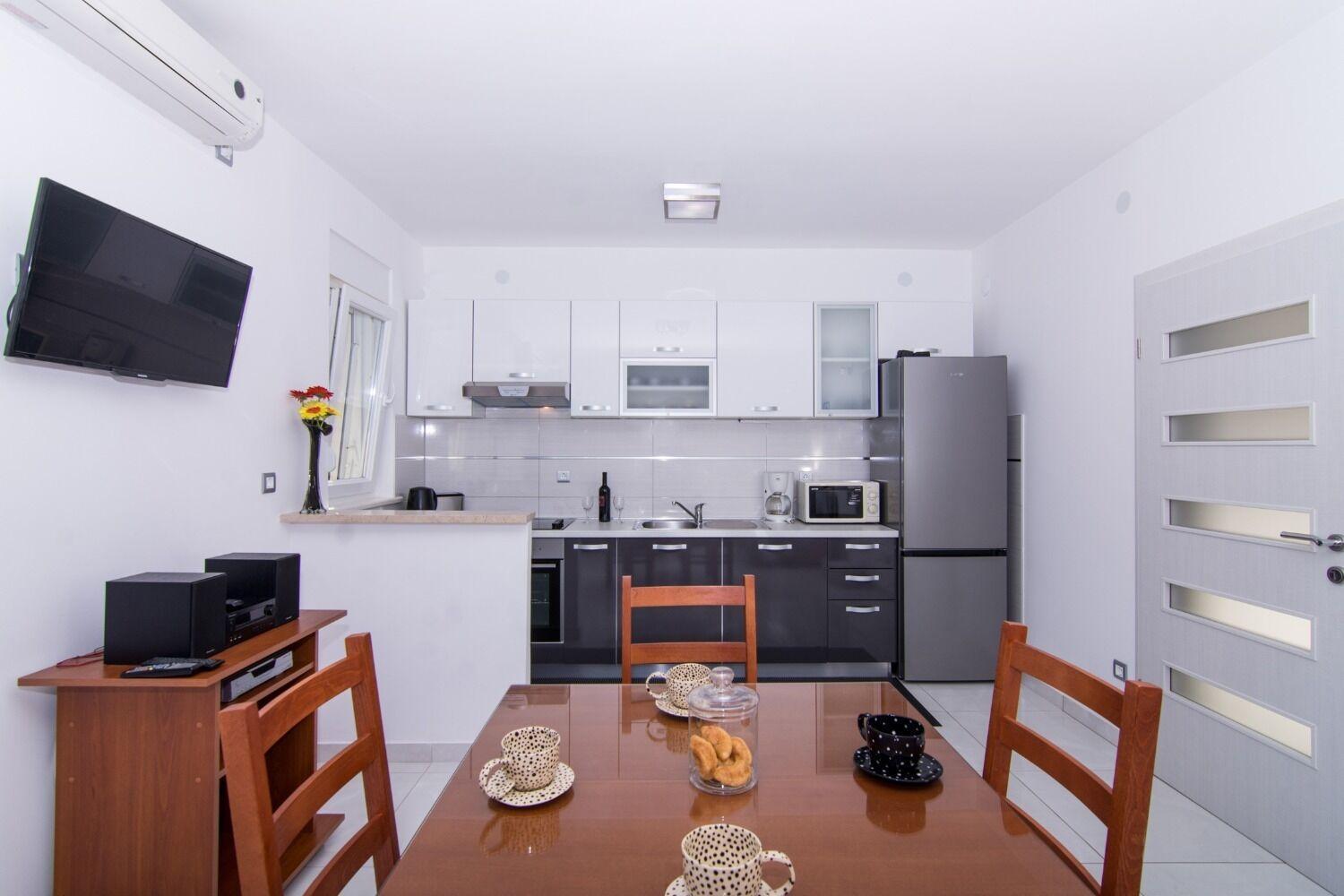 Apartments Ivica - Garden Terrace Slatine Extérieur photo