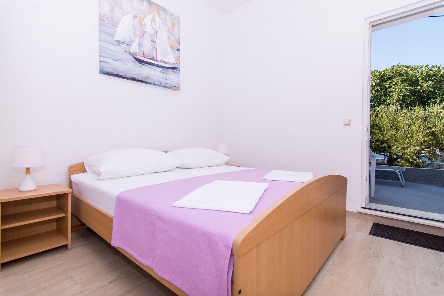 Apartments Ivica - Garden Terrace Slatine Extérieur photo